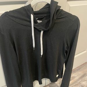 Vuori women’s hoodie